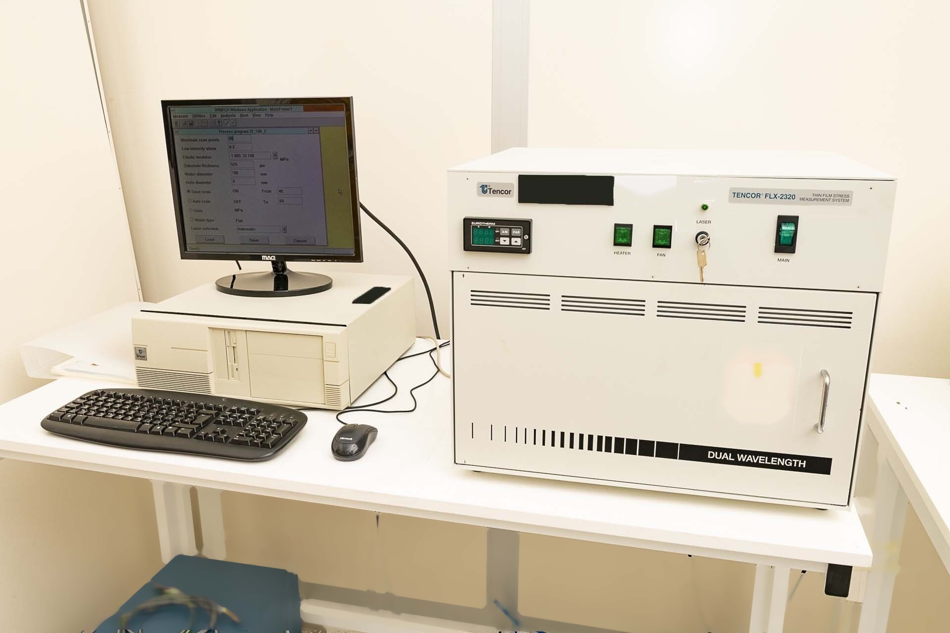 图为 已使用的 KLA / TENCOR FLX-2320 待售