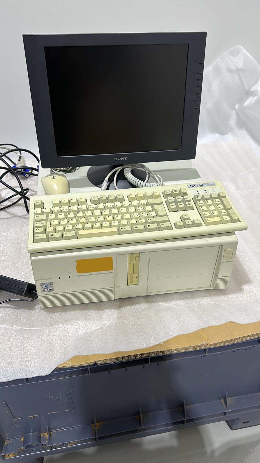 Photo Used KLA / TENCOR FLX-2320A For Sale