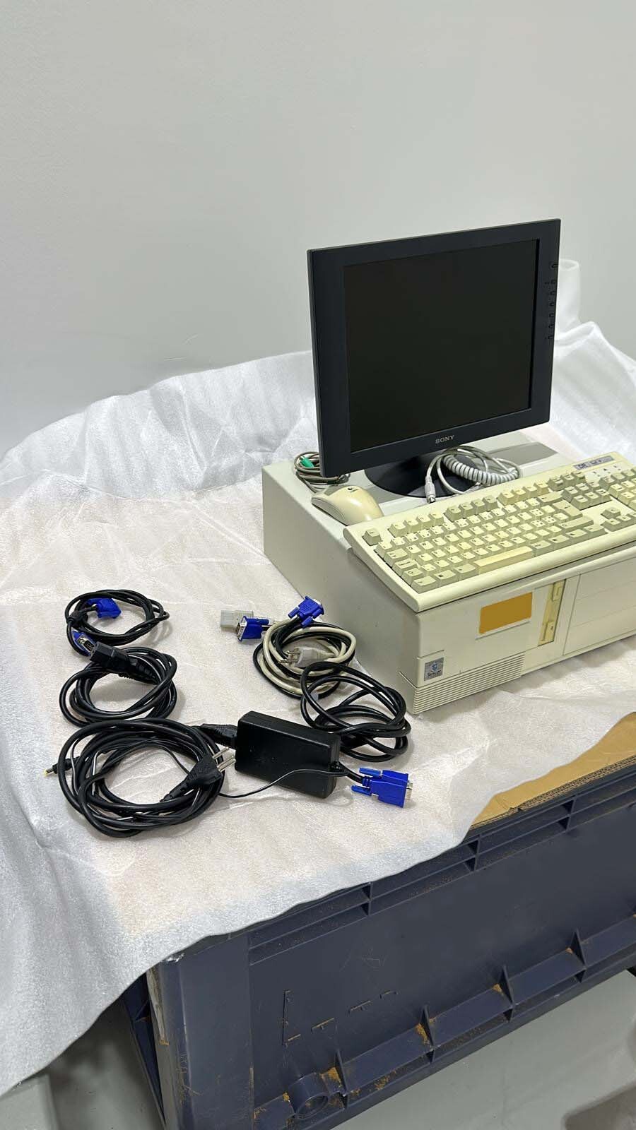 Photo Used KLA / TENCOR FLX-2320A For Sale