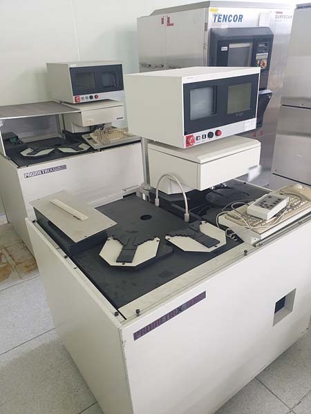 图为 已使用的 KLA / TENCOR / PROMETRIX FT-750 待售
