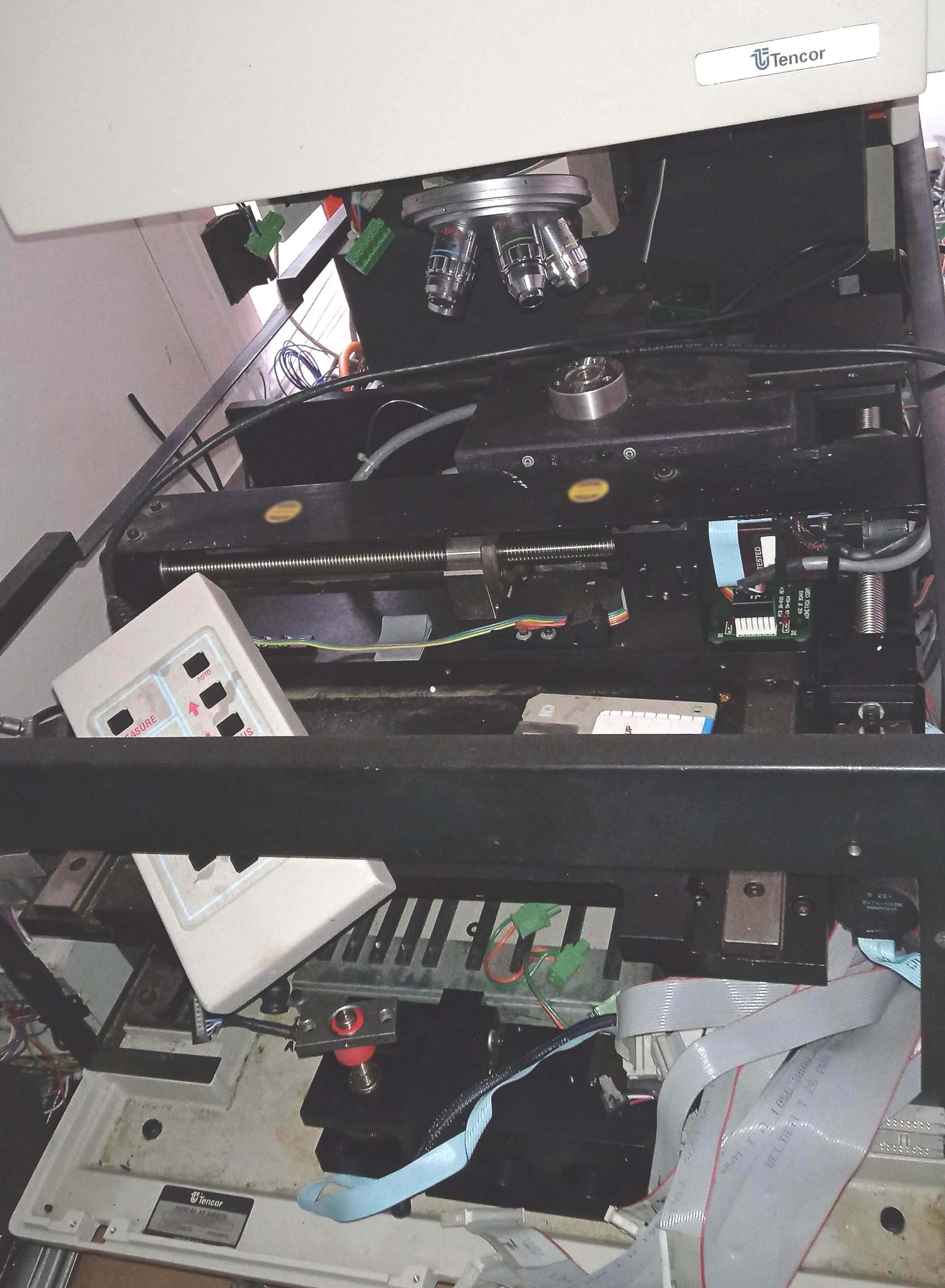 Photo Used KLA / TENCOR Microscope For Sale