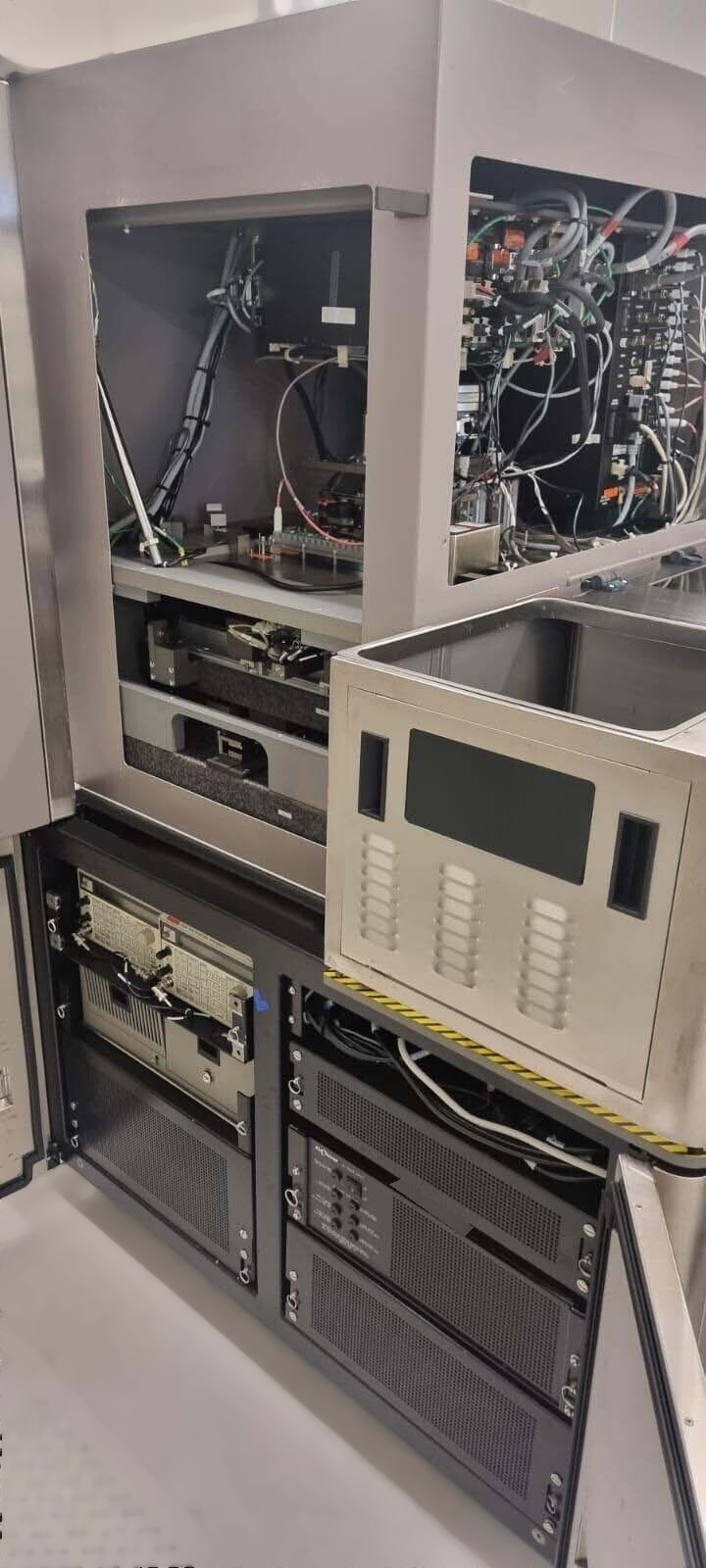 사진 사용됨 KLA / TENCOR Quantox 64100 판매용