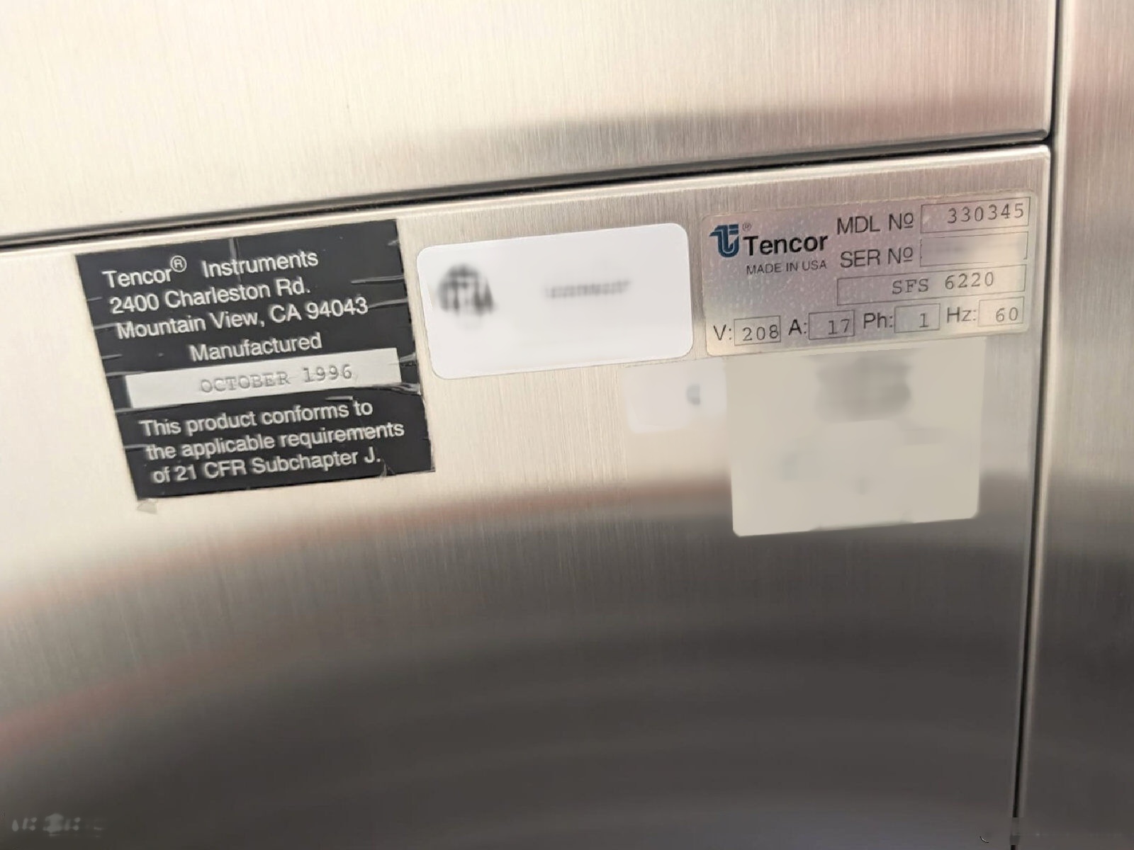 Foto Verwendet KLA / TENCOR SFS 6220 SURFSCAN Zum Verkauf