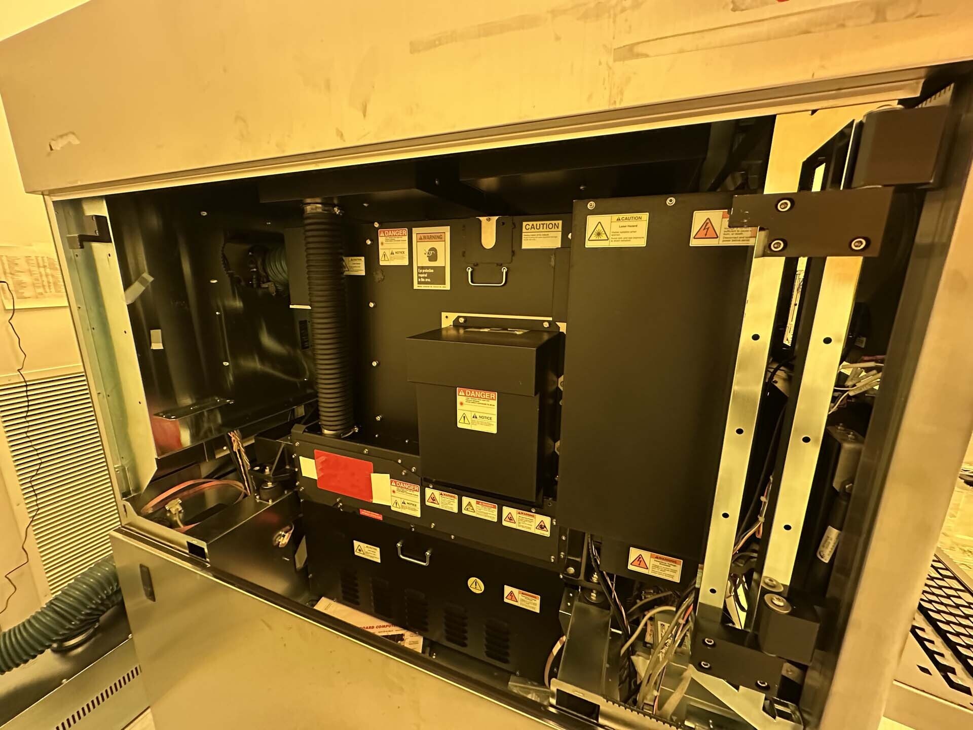 圖為 已使用的 KLA / TENCOR SP1-DLS-TQM 待售