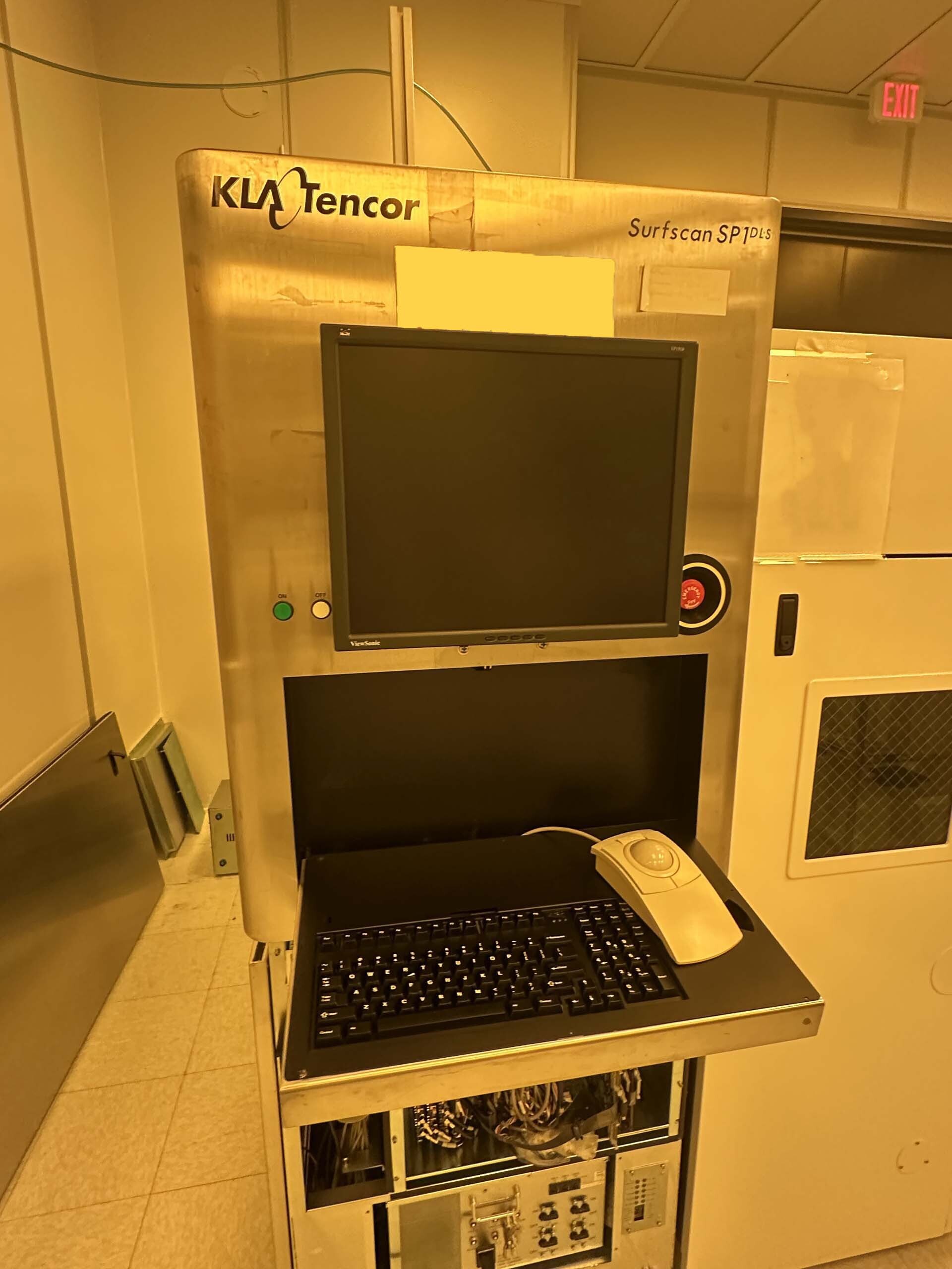 圖為 已使用的 KLA / TENCOR SP1-DLS-TQM 待售