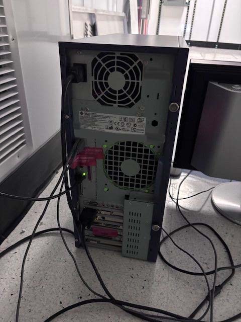 Photo Used KLA / TENCOR SUN Microsystems For Sale