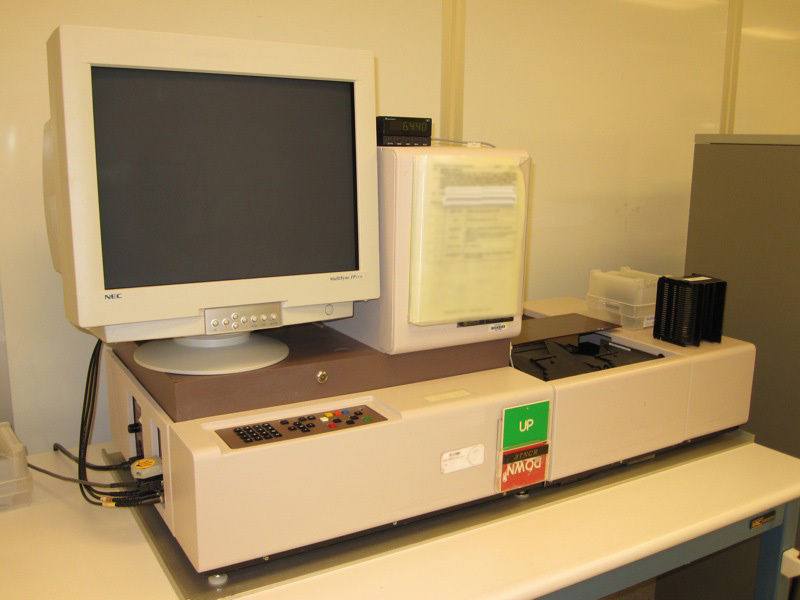 Photo Used KLA / TENCOR 5500 Surfscan For Sale