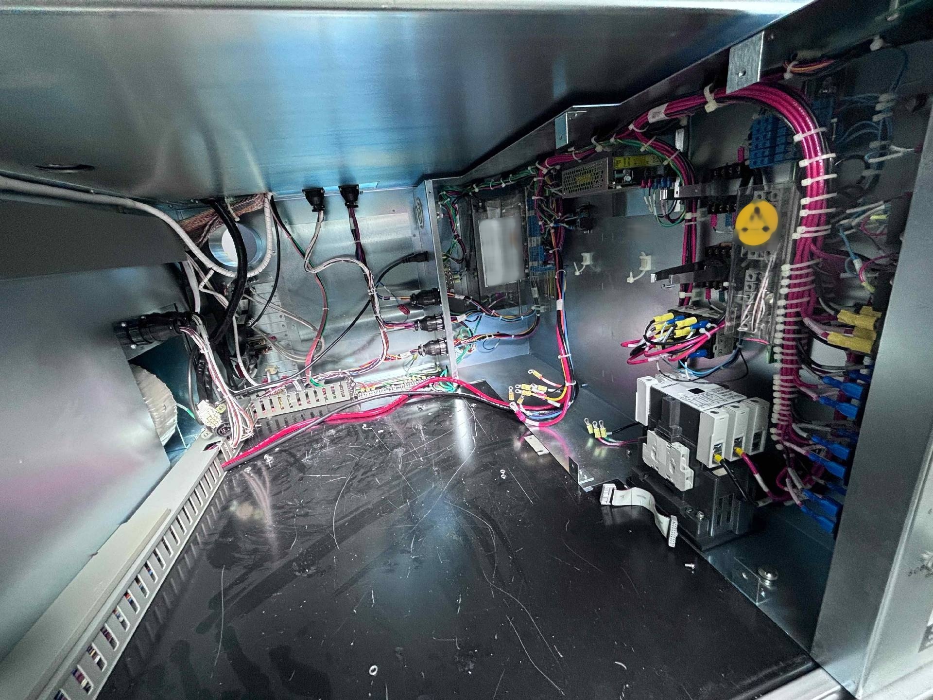 Foto Verwendet KLA / TENCOR Surfscan AIT Zum Verkauf