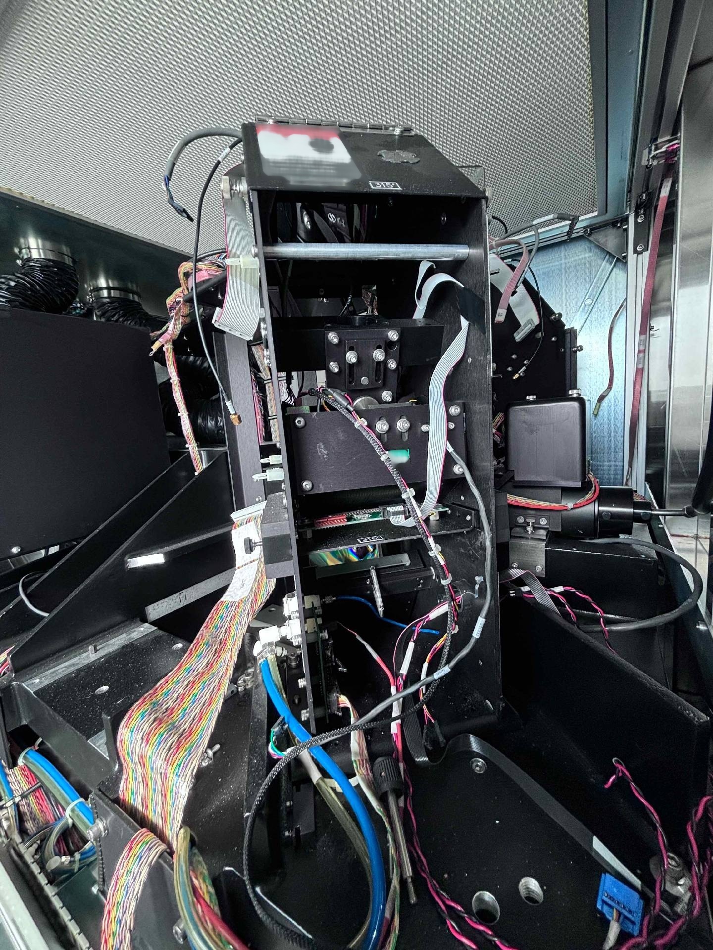 Foto Verwendet KLA / TENCOR Surfscan AIT Zum Verkauf