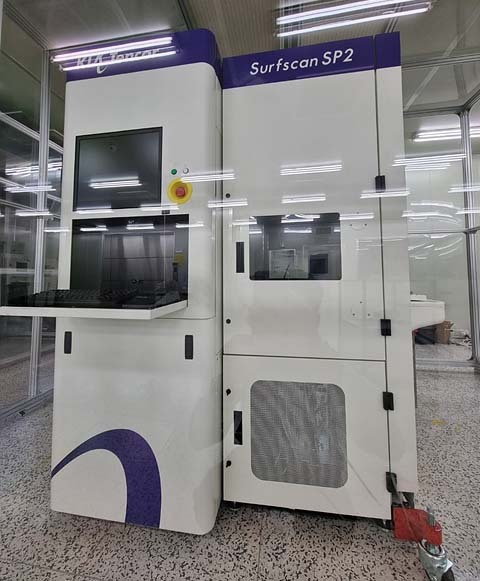 Photo Used KLA / TENCOR Surfscan SP2 For Sale