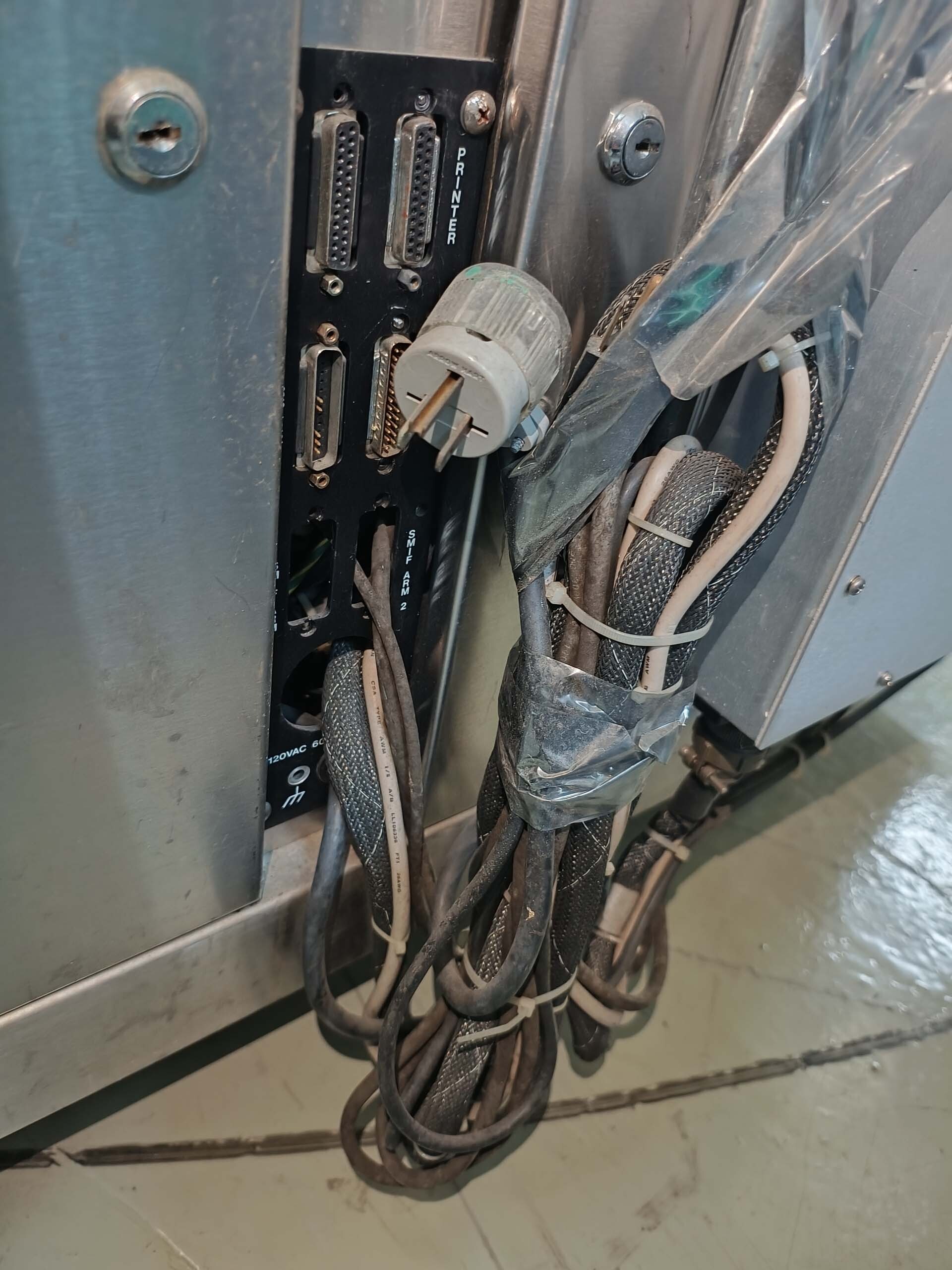 Foto Verwendet KLA / TENCOR TPC 8520 Zum Verkauf
