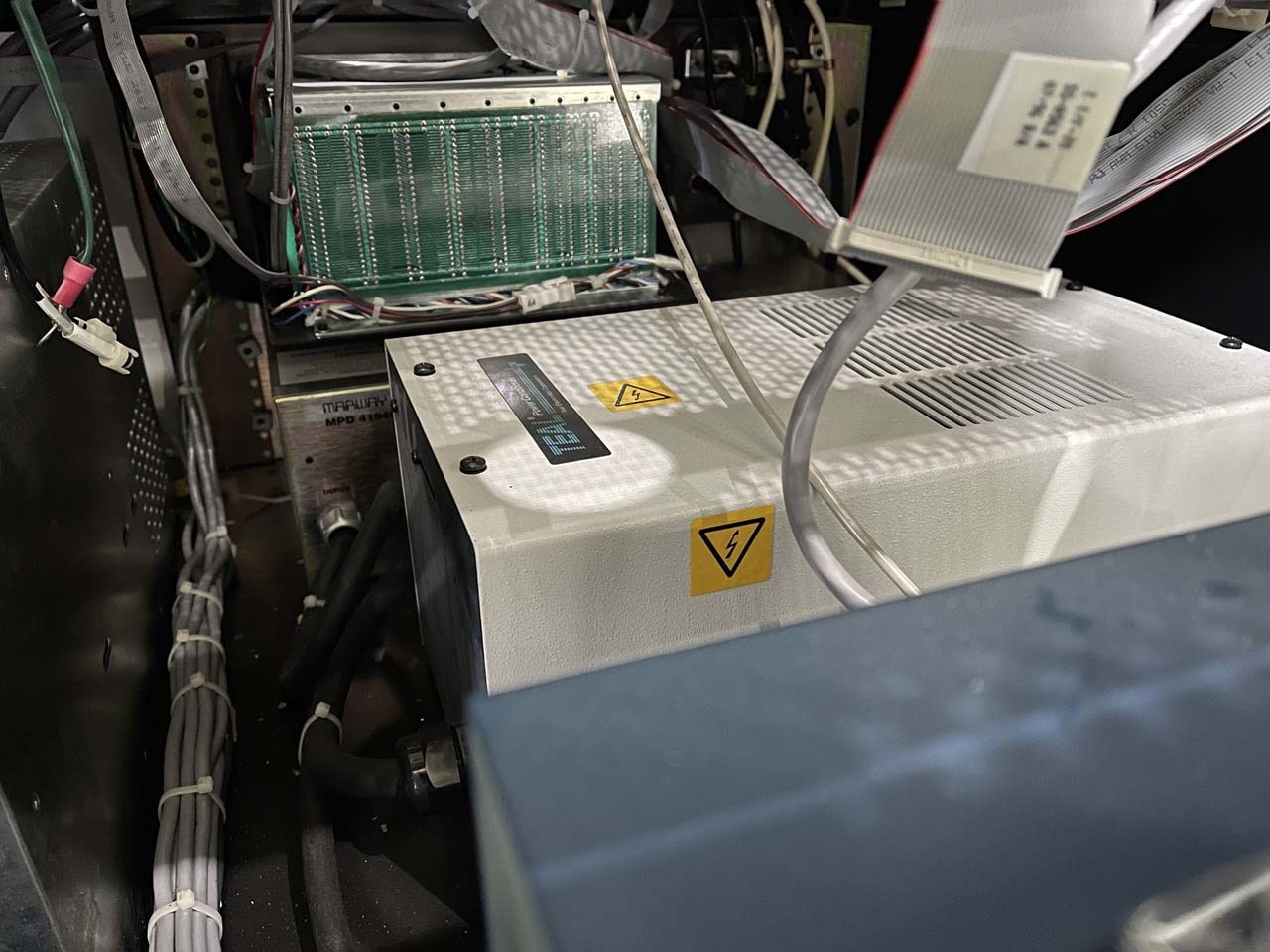 フォト（写真） 使用される KLA / TENCOR UV 1250SE 販売のために