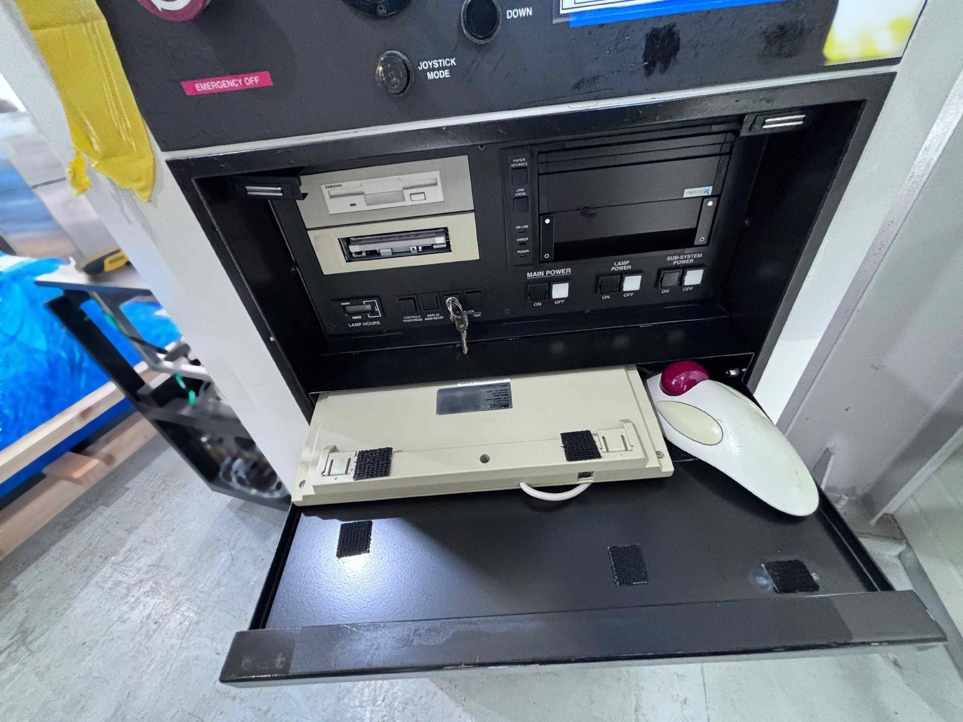 사진 사용됨 KLA / TENCOR UV 1250SE 판매용