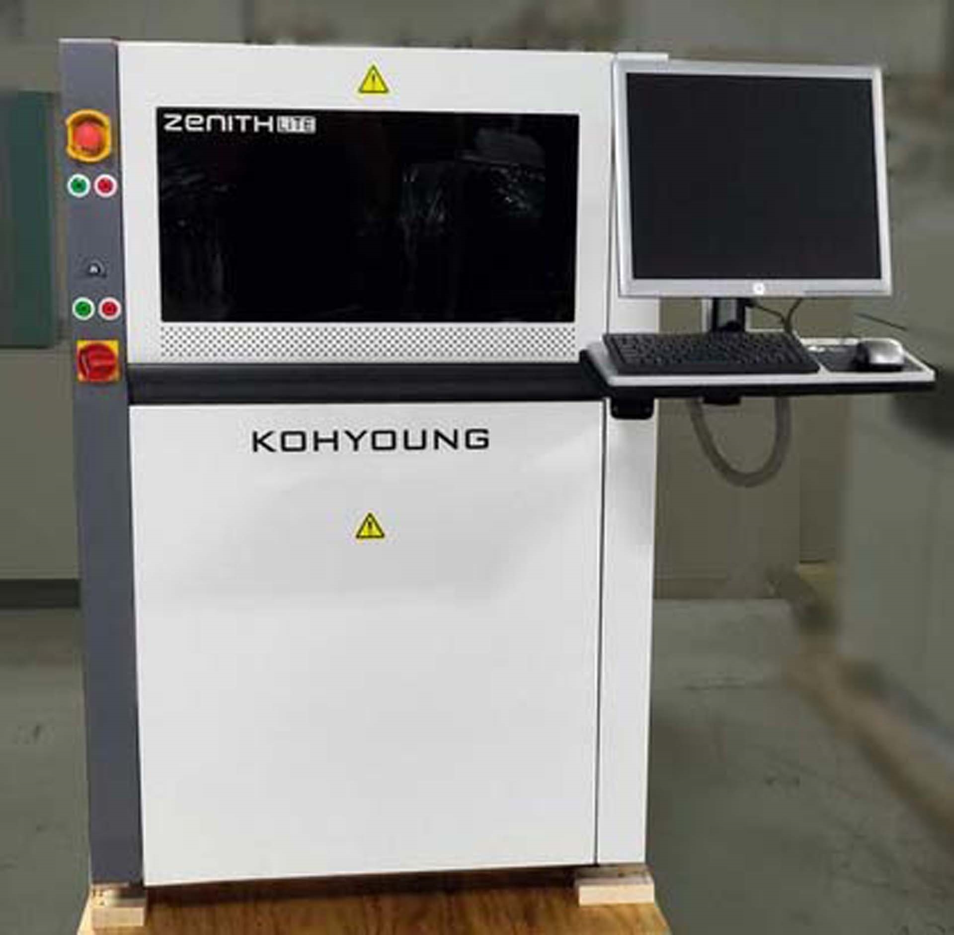 Photo Used KOH-YOUNG Zenith Lite For Sale