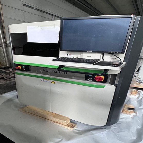 Photo Used KOH-YOUNG Zenith For Sale