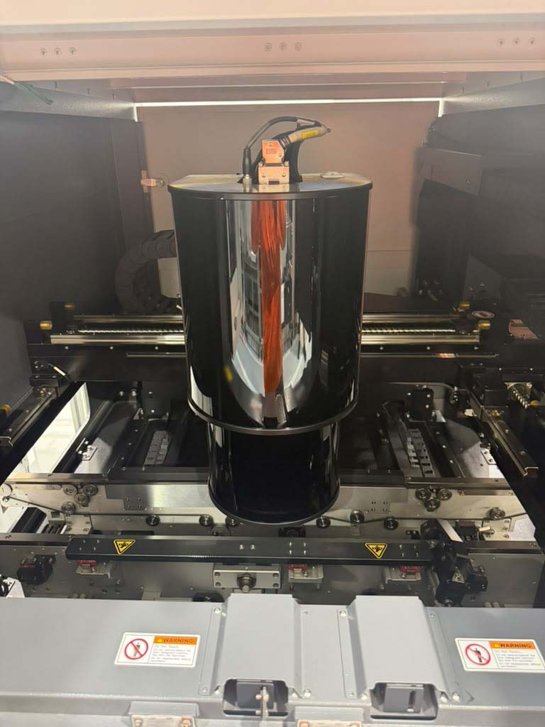 Photo Used KOH-YOUNG Zenith For Sale