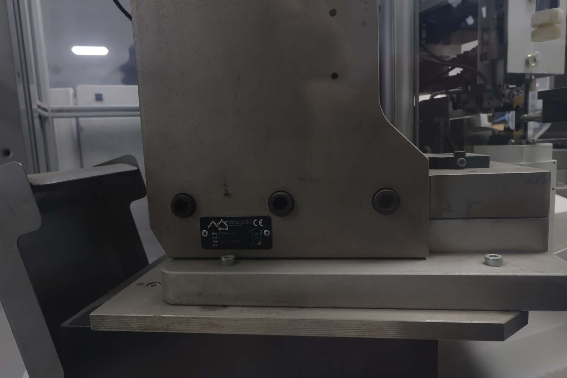 사진 사용됨 KOMAX Alpha 411 판매용
