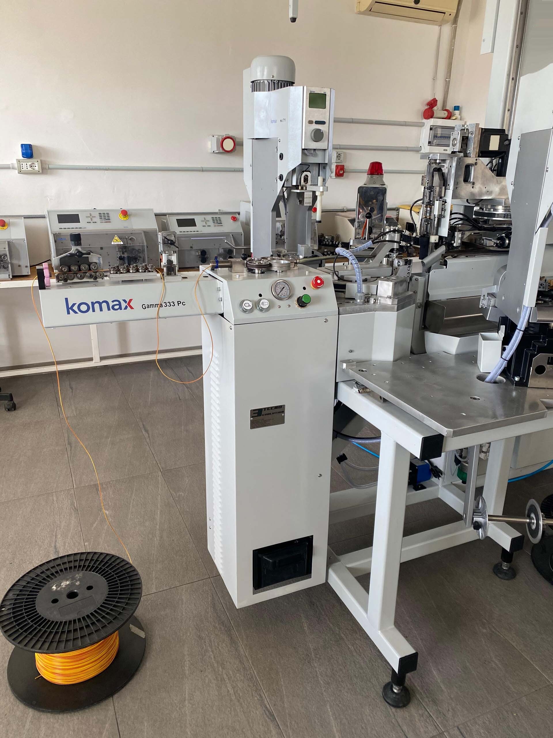 Photo Utilisé KOMAX Gamma 333 PC À vendre