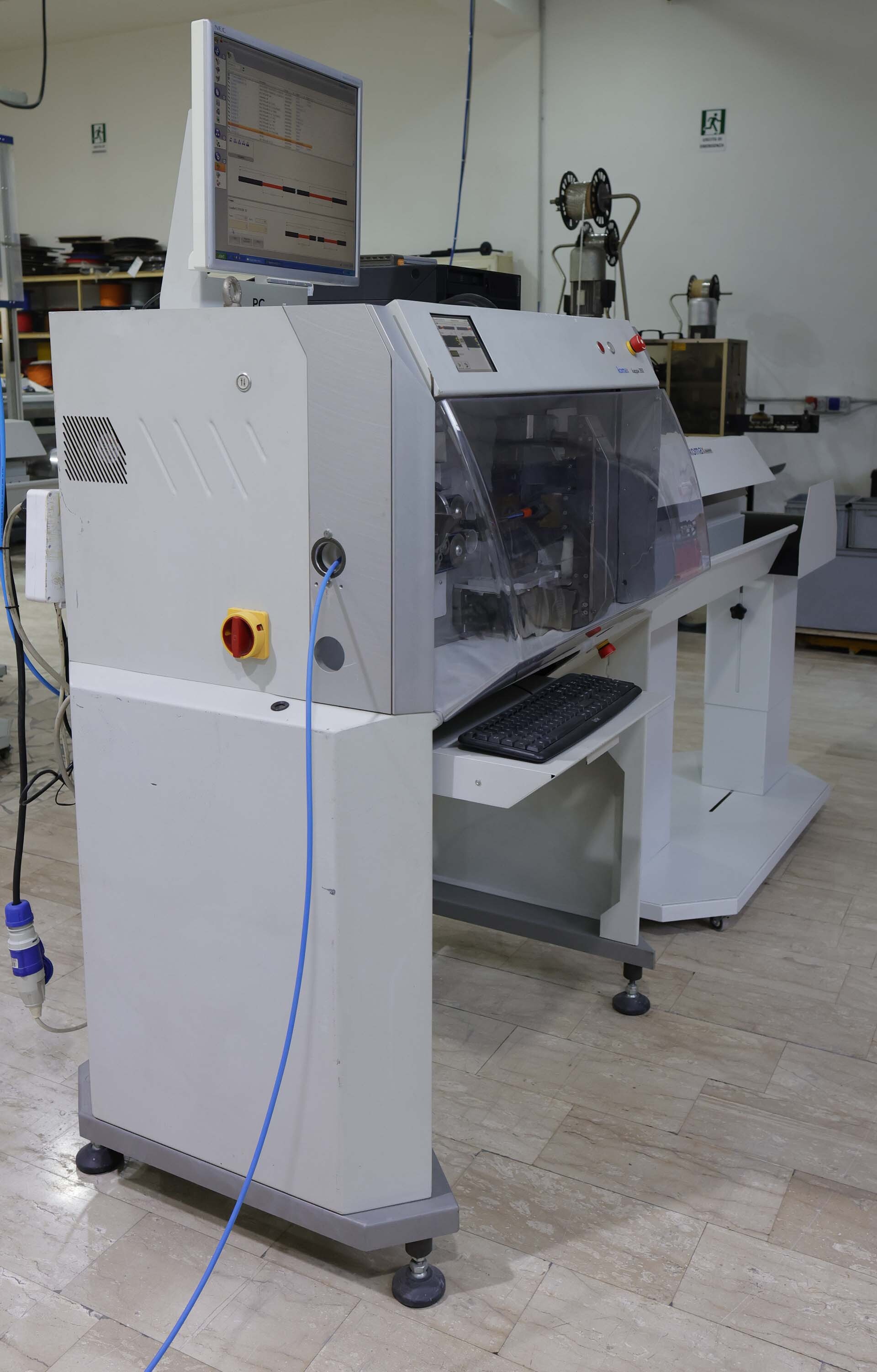 Photo Utilisé KOMAX Kappa 350 À vendre