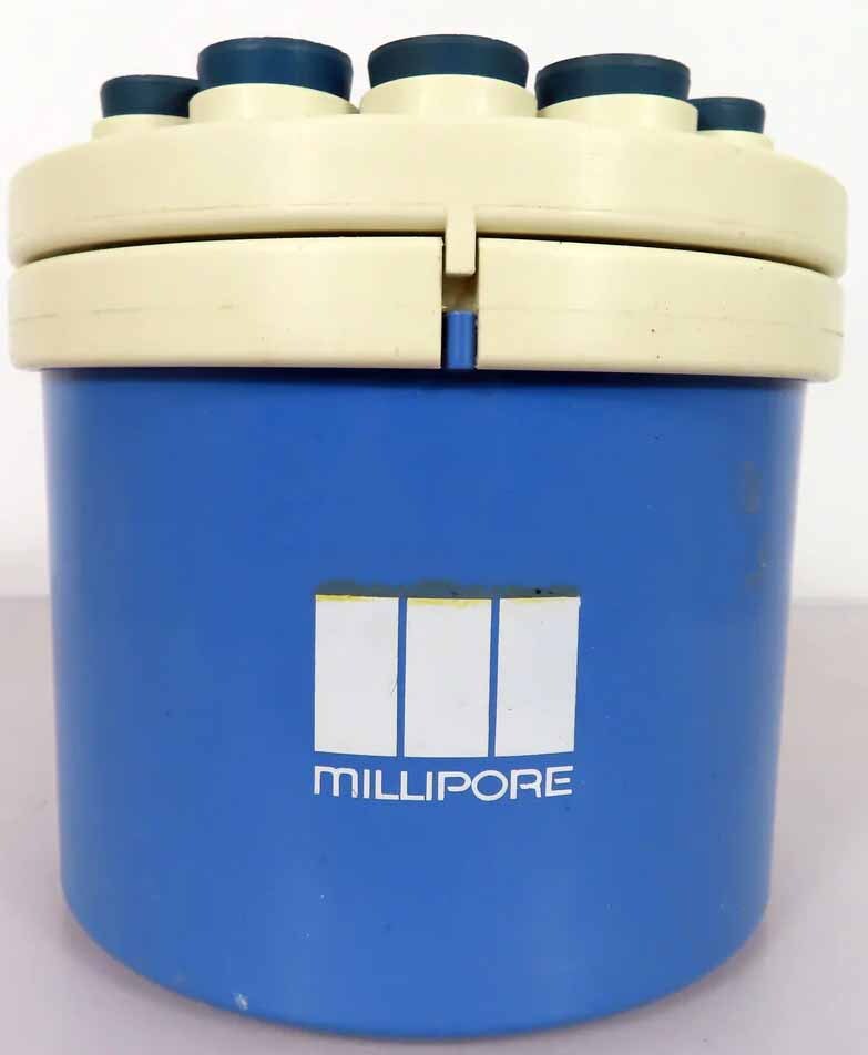 Photo Used MILLIPORE XX2702550 For Sale