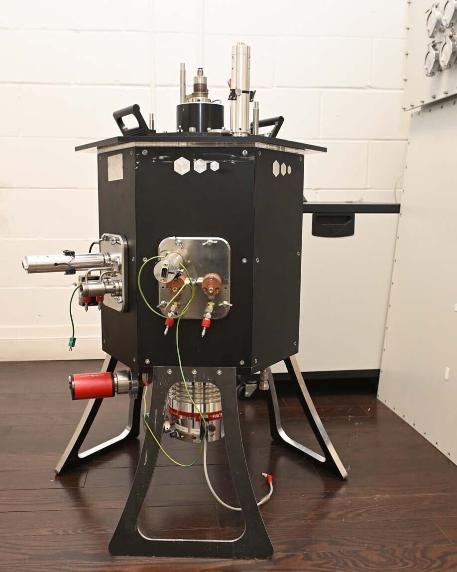 Photo Used KORVUS Hex‐L For Sale