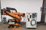 Photo Used KUKA Lot of (400) KR210 / KR210L180 / KR210L150 For Sale