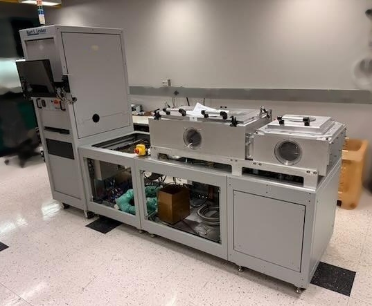 Photo Used KURT J. LESKER Ultra-high vacuum induction annealing tool For Sale