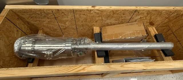 Photo Used KURT J. LESKER Ultra-high vacuum induction annealing tool For Sale