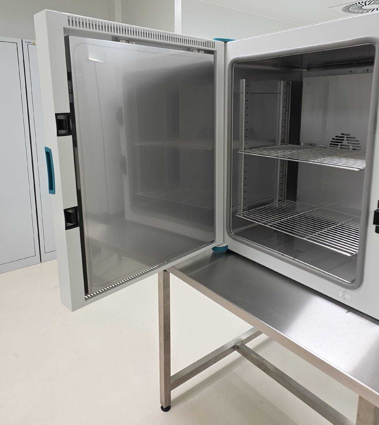 Foto Verwendet LAB COMPANION Incubator Zum Verkauf