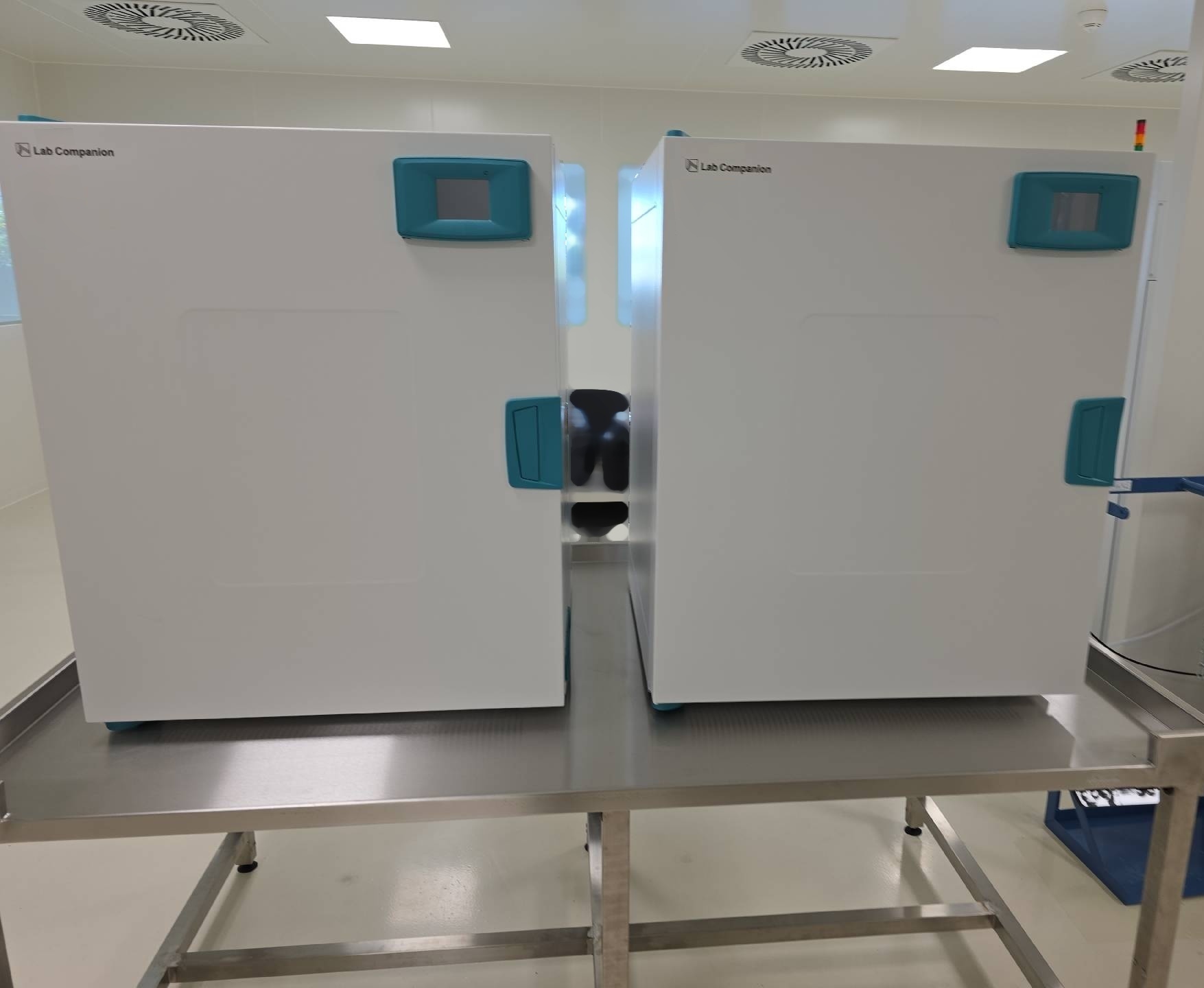 Foto Verwendet LAB COMPANION Incubator Zum Verkauf
