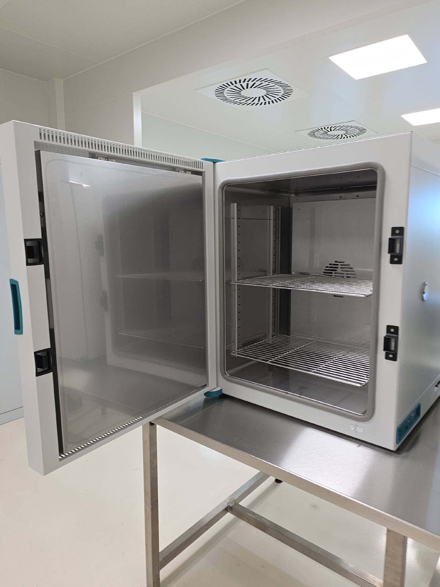 Foto Verwendet LAB COMPANION Incubator Zum Verkauf