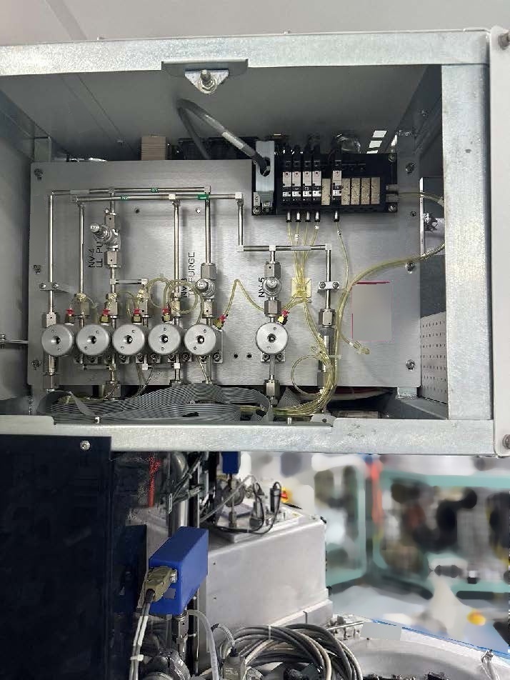 Foto Verwendet LAM RESEARCH / NOVELLUS CONCEPT 2 Zum Verkauf