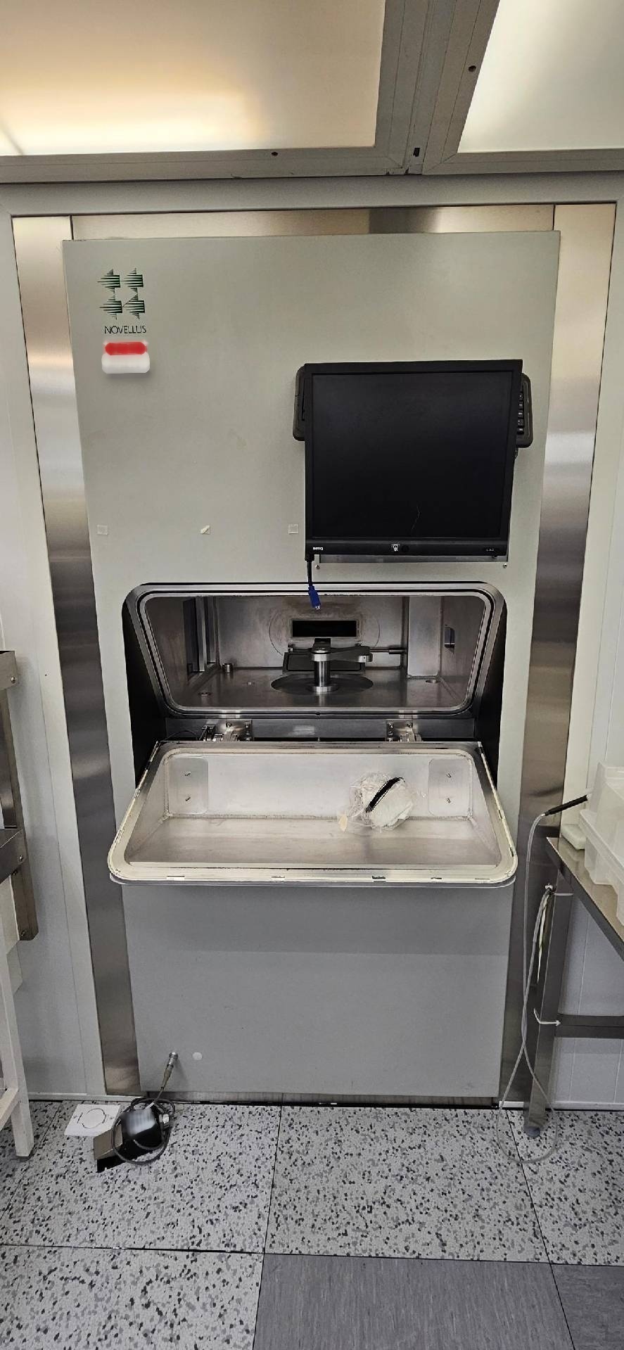 Foto Verwendet LAM RESEARCH / NOVELLUS CONCEPT One-150 Zum Verkauf