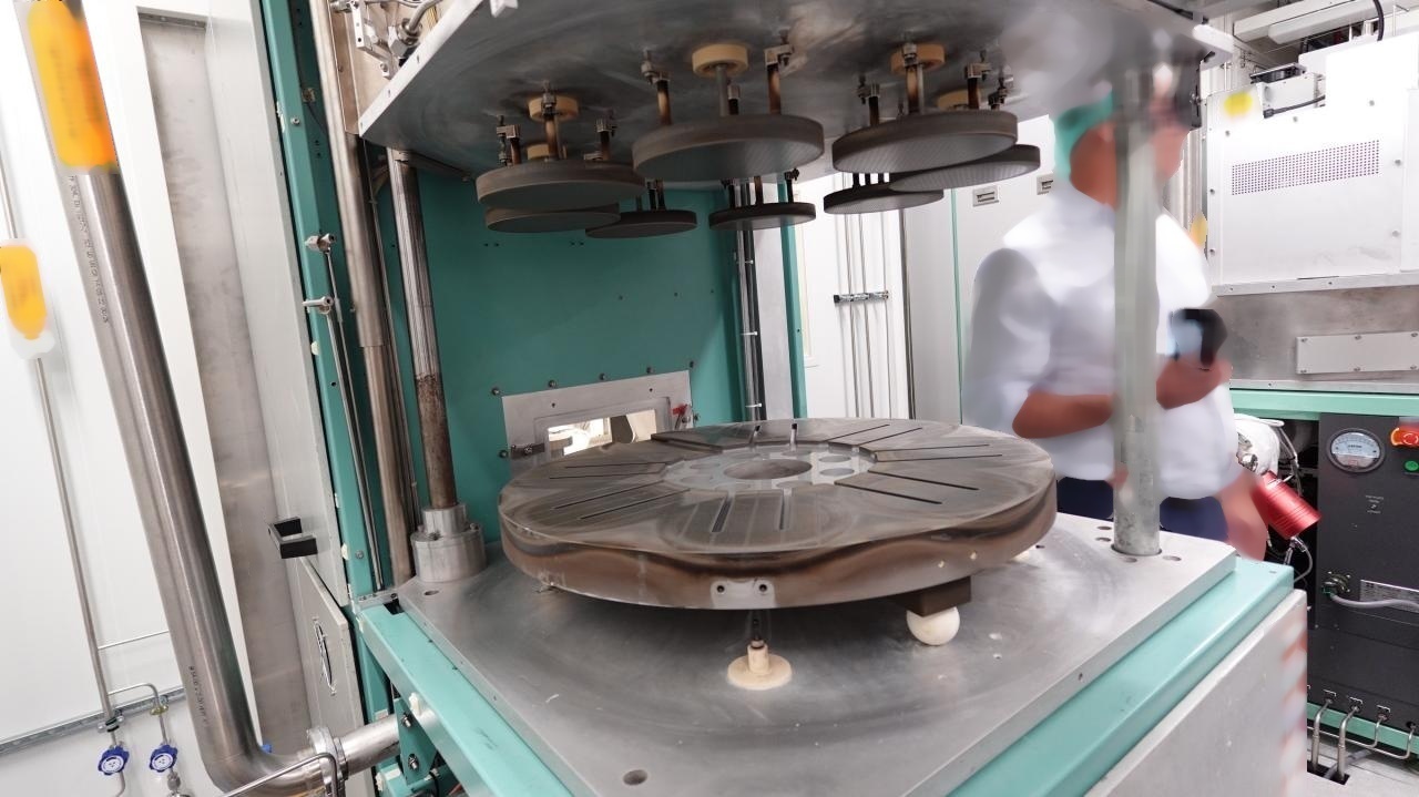 Foto Verwendet LAM RESEARCH / NOVELLUS CONCEPT One-150 Zum Verkauf
