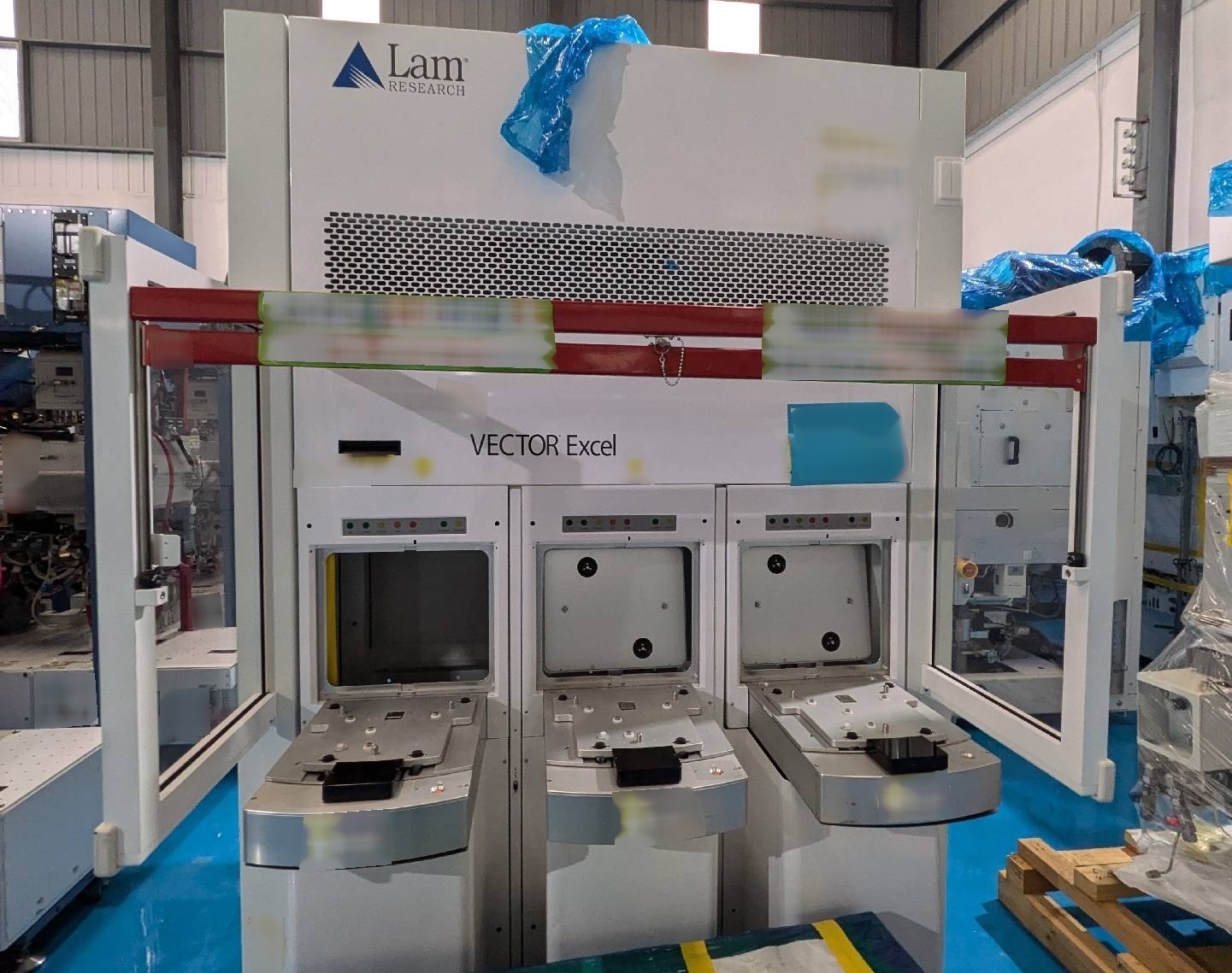 사진 사용됨 LAM RESEARCH / NOVELLUS Vector Excel 판매용