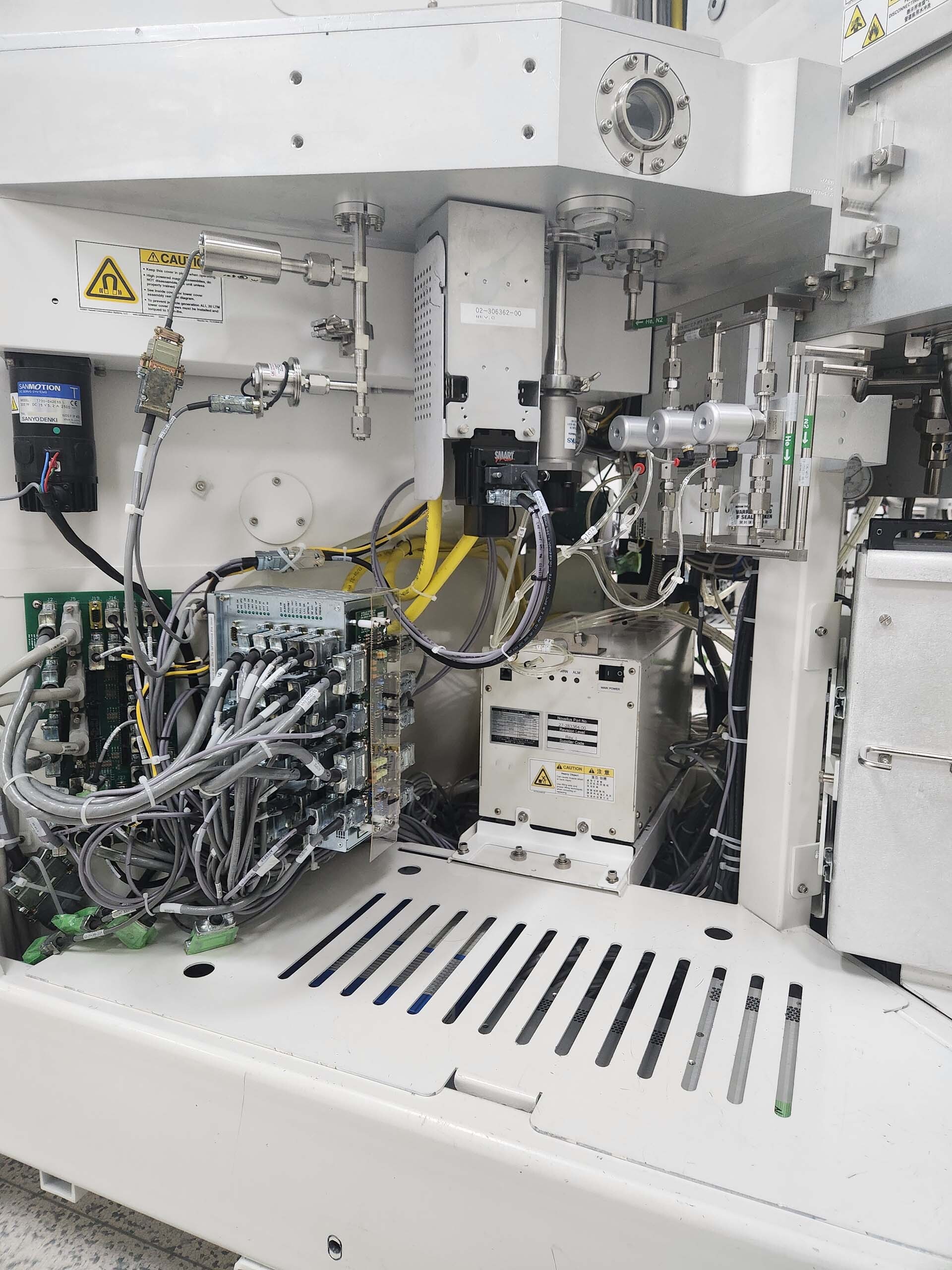 사진 사용됨 LAM RESEARCH / NOVELLUS Vector Express 판매용
