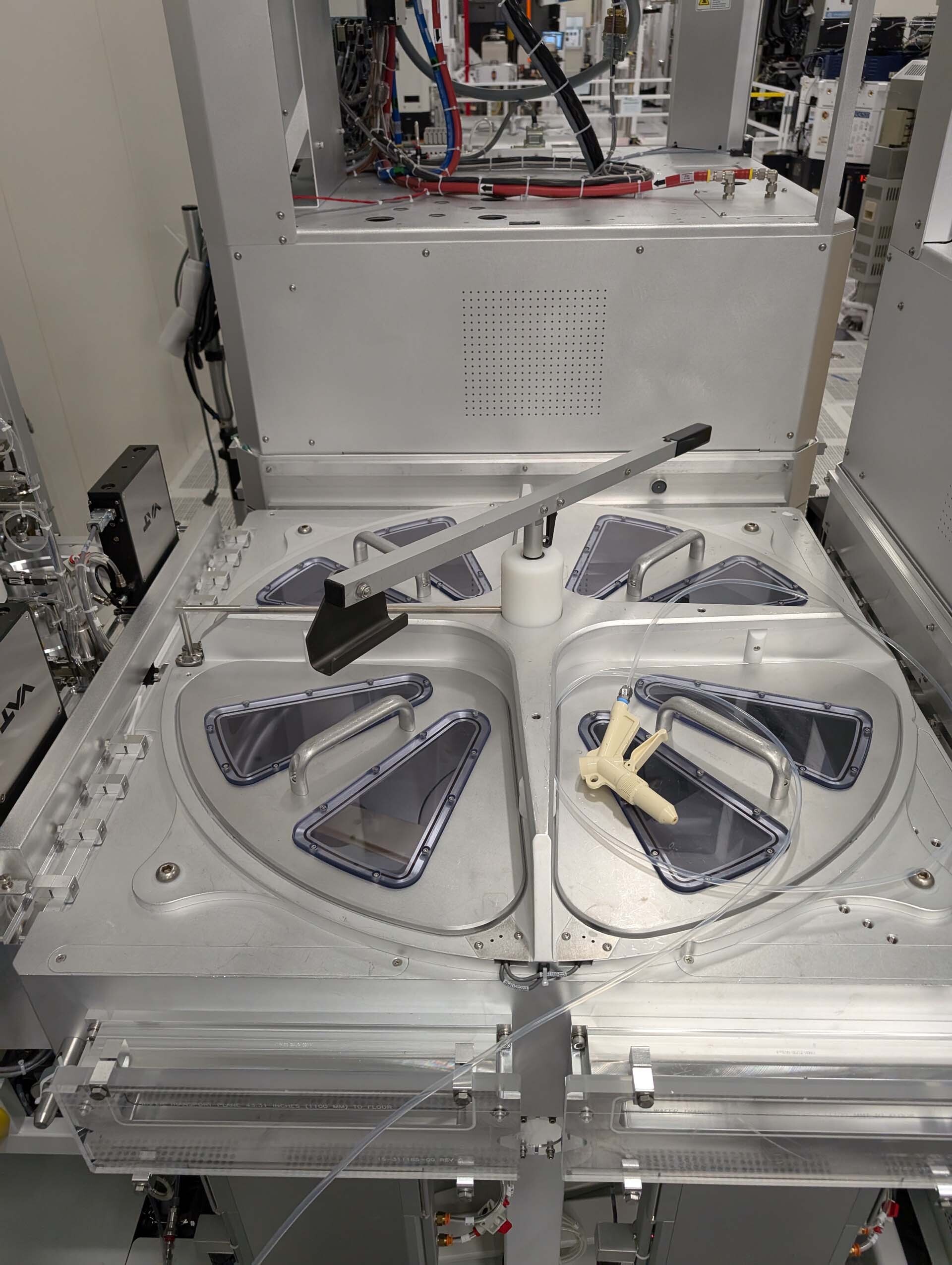 LAM RESEARCH / NOVELLUS Vector Extreme Etcher / Asher used for