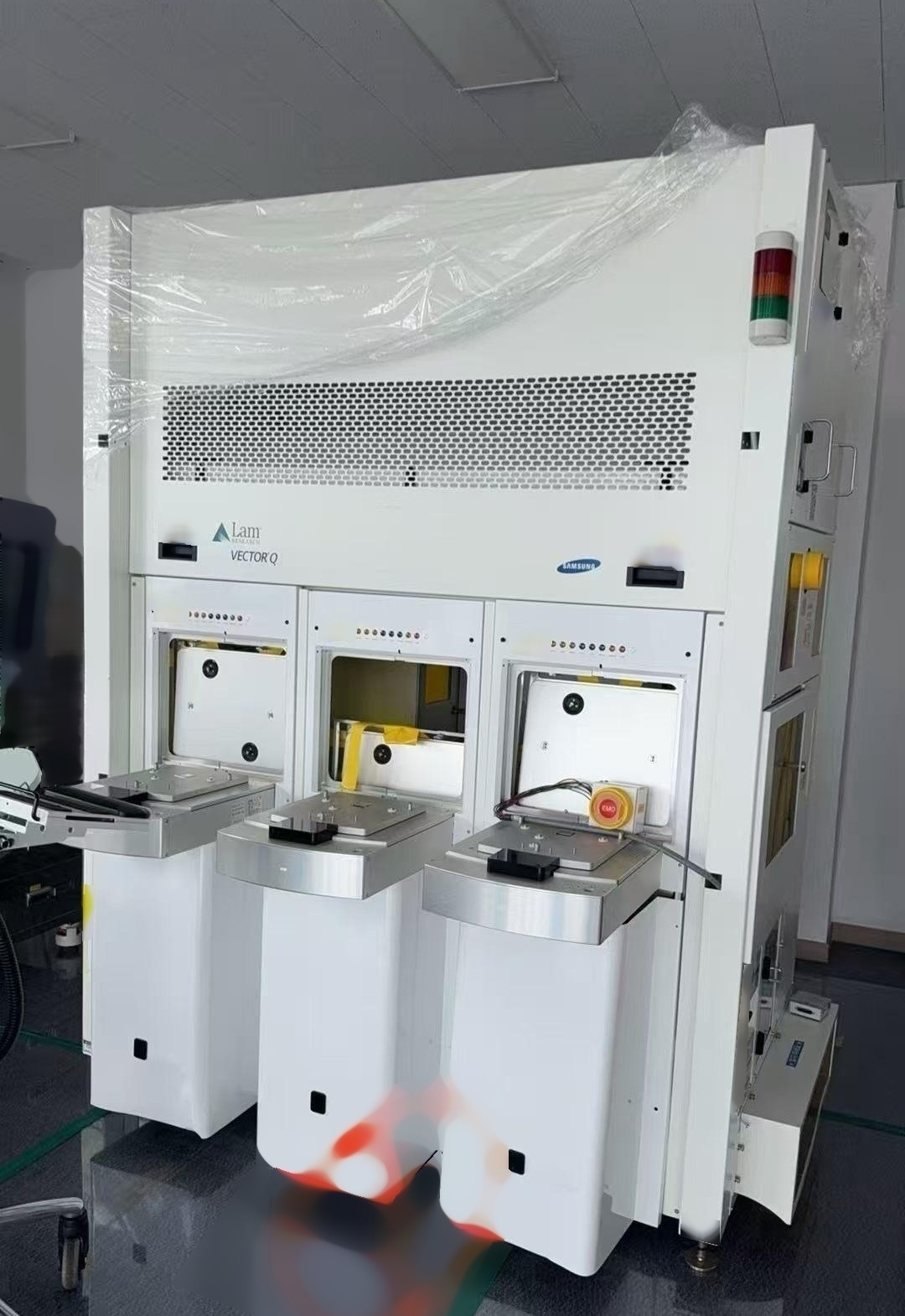 사진 사용됨 LAM RESEARCH / NOVELLUS Vector Q 판매용