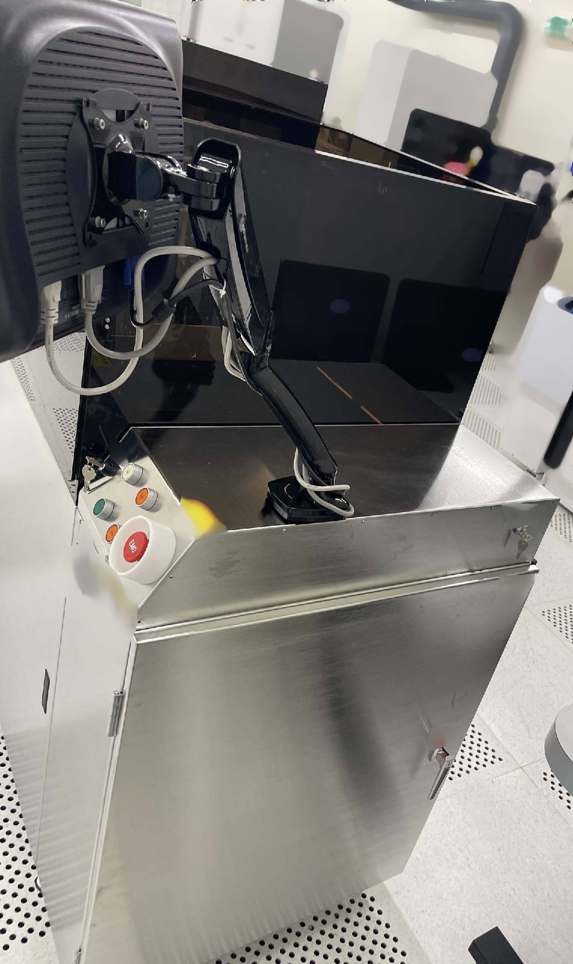 사진 사용됨 LAM RESEARCH DSS 200 판매용