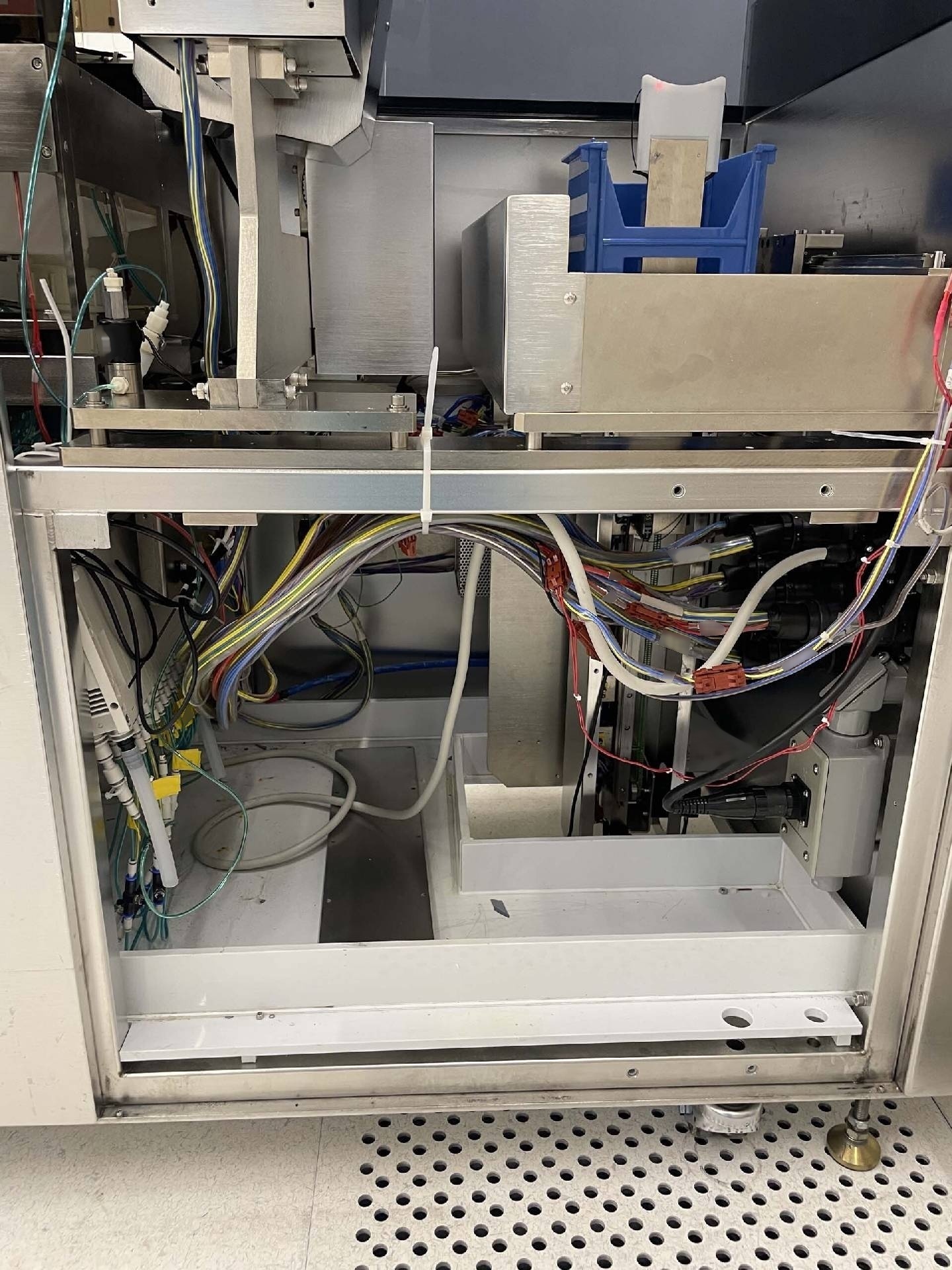 사진 사용됨 LAM RESEARCH DSS 200 판매용