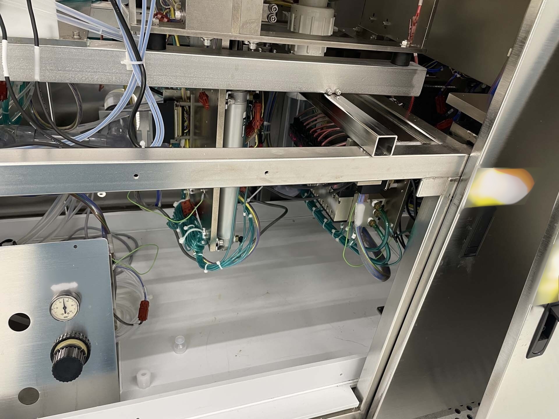 图为 已使用的 LAM RESEARCH DSS 200 待售