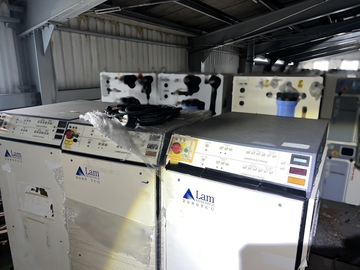Photo Used LAM RESEARCH 2080 TCU For Sale