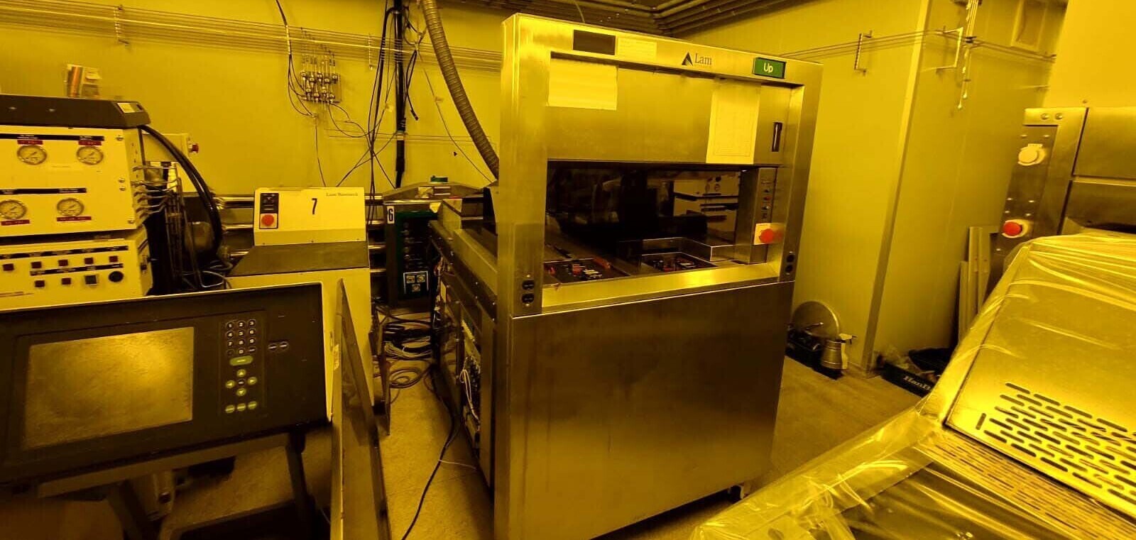 Photo Used LAM RESEARCH 4600B For Sale