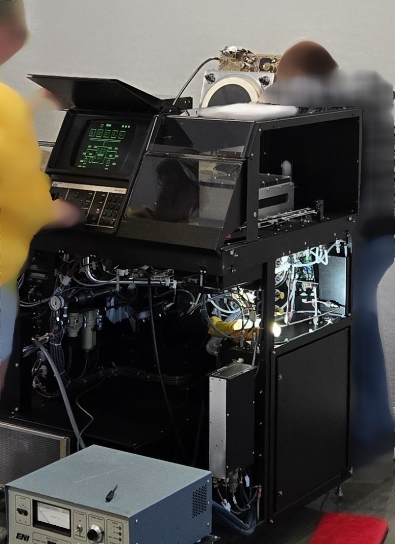 Foto Verwendet LAM RESEARCH 490 / 590 Zum Verkauf