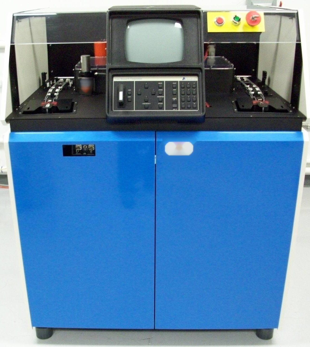 Foto Verwendet LAM RESEARCH 490 / 590 Zum Verkauf