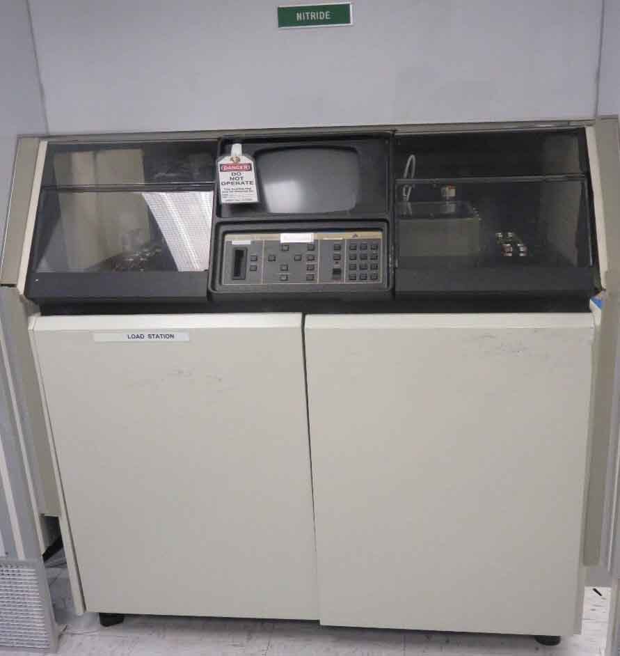 Photo Used LAM RESEARCH Autoetch 490 For Sale