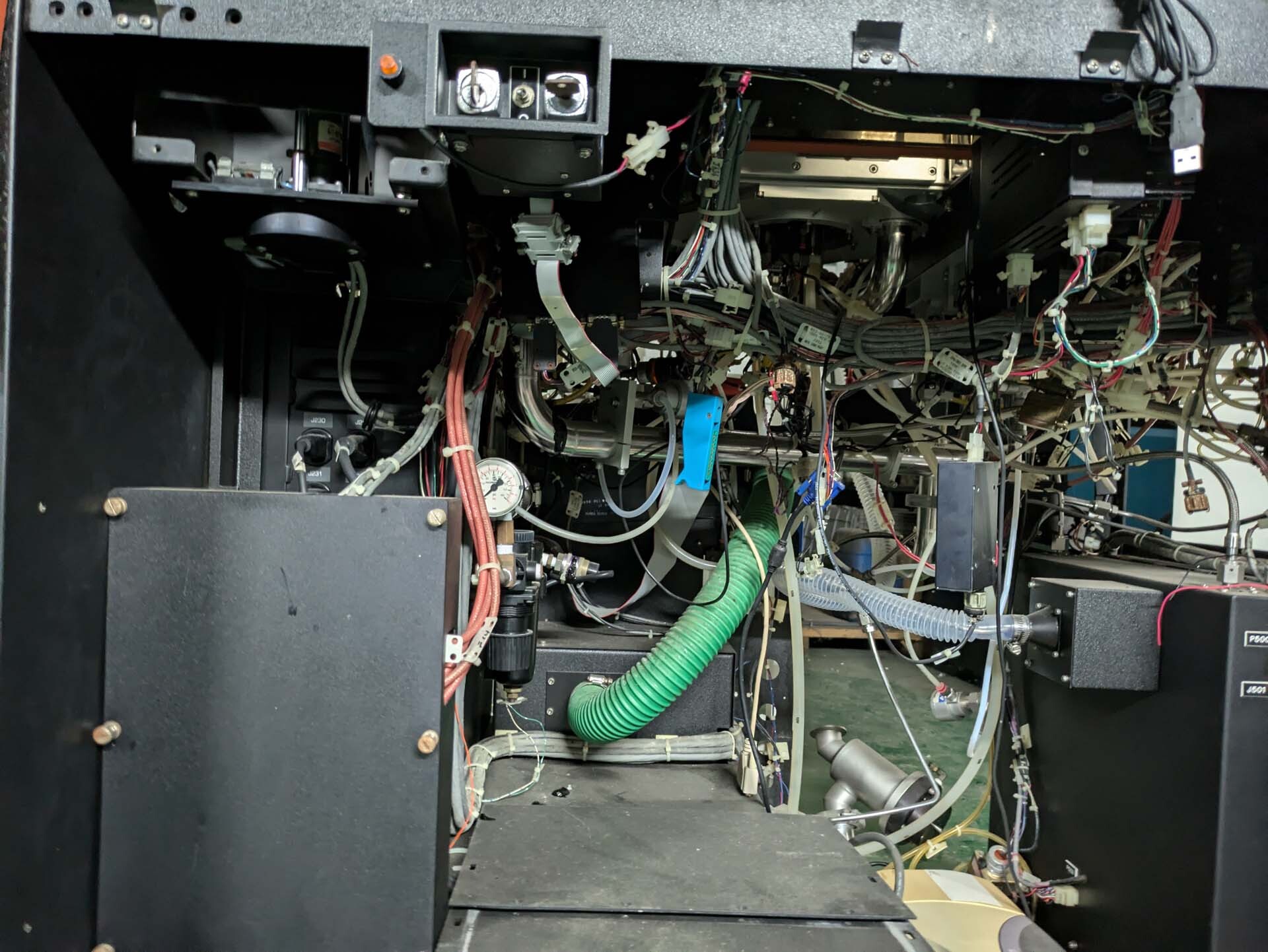 Photo Used LAM RESEARCH 490B For Sale