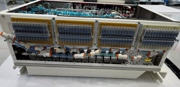 Photo Used LAM RESEARCH 571-033051-004 For Sale