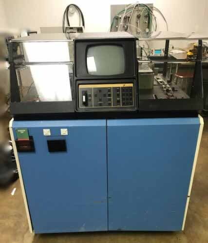 Photo Utilisé LAM RESEARCH 594 À vendre