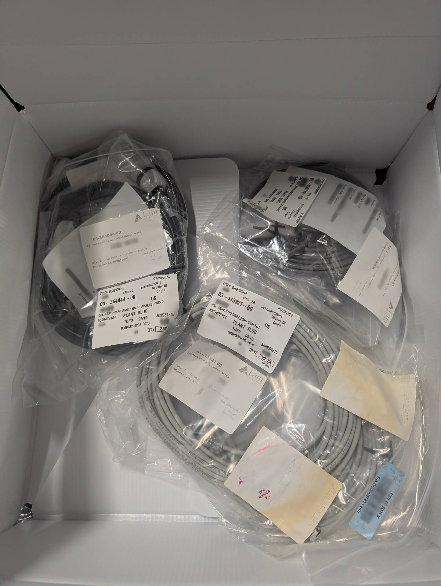 Photo Used LAM RESEARCH 685-259878-001 For Sale